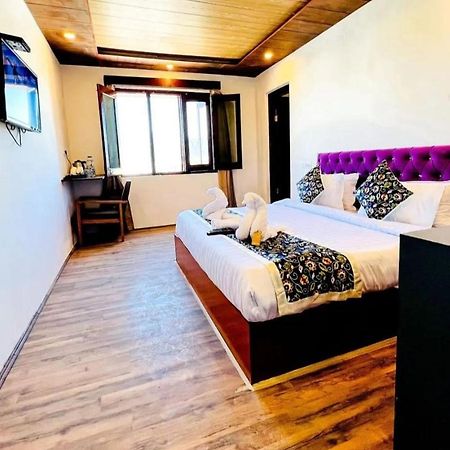 Hotel Poshwan غولمارغ المظهر الخارجي الصورة